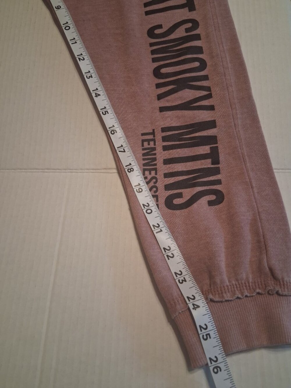 Great Smoky Mountains Tennessee Size S Graphic Joggers Sweatpants Dusty Rose - Picture 8 of 8